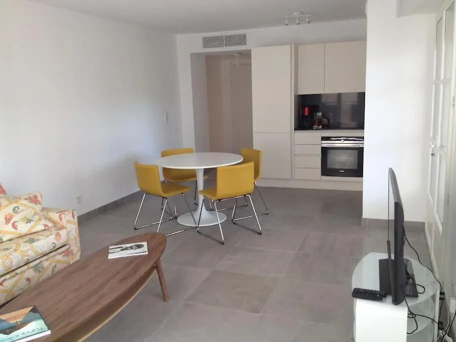 Apartment New Development Place Des Lices Saint-Tropez France